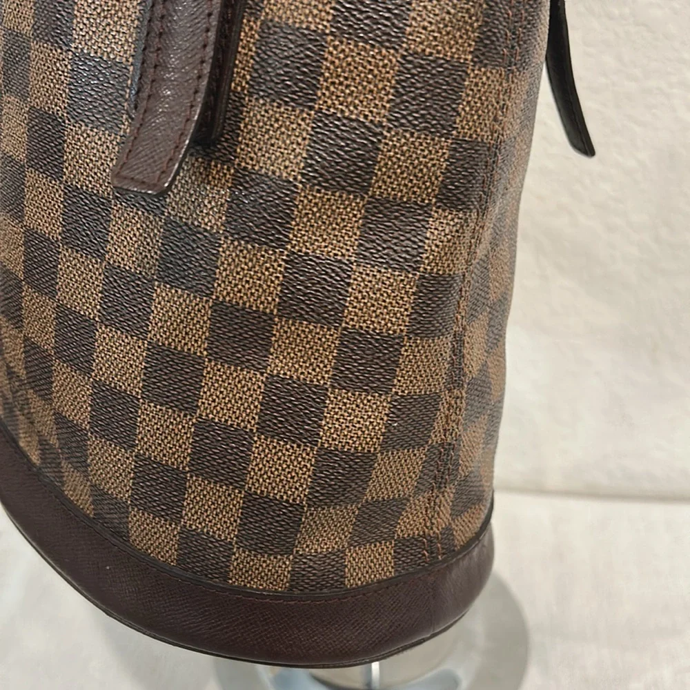 Louis Vuitton Damier Ebene mini Bucket Bag